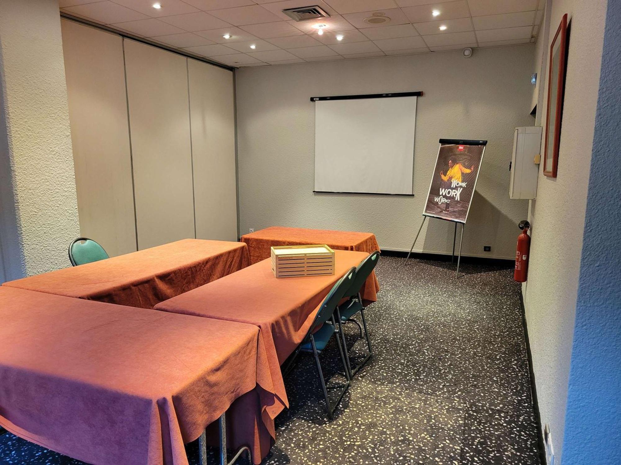 Ibis Chateauroux Exterior photo
